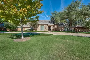 5605 Lobello Dr, Dallas, TX 75229 - Photo 2