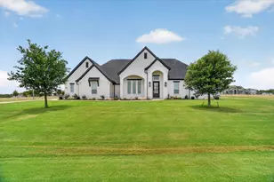 129 Southern Ct, Springtown, TX 76082 - Photo 1