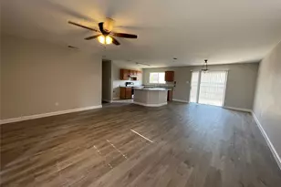 531 Cantebury Park Ln, Ponder, TX 76259 - Photo 4