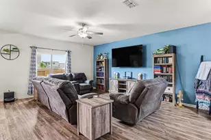 1947 Hollywood Dr, Seagoville, TX 75159 - Photo 8