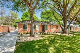 6327 Town Hill Ln, Dallas, TX 75214 - Photo 2