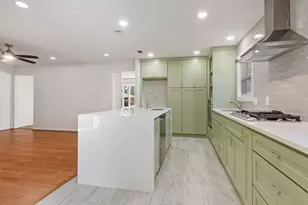 6327 Town Hill Ln, Dallas, TX 75214 - Photo 8