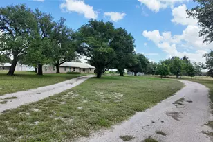 915 W Hwy 84 Hwy W, Mullin, TX 76864 - Photo 4