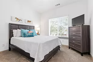 696 N Center St, Arlington, TX 76011 - Photo 18