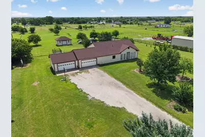 1958 Crockett Street, Sanger, TX 76266 - Photo 4