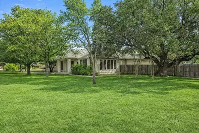 206 N Bouldin Street, Hamilton, TX 76531 - Photo 1