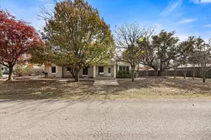 206 N Bouldin St, Hamilton, TX 76531 - Photo 2