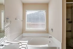2230 Cancun Dr, Mansfield, TX 76063 - Photo 16