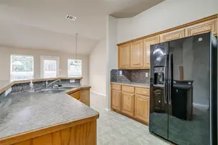 2230 Cancun Dr, Mansfield, TX 76063 - Photo 12