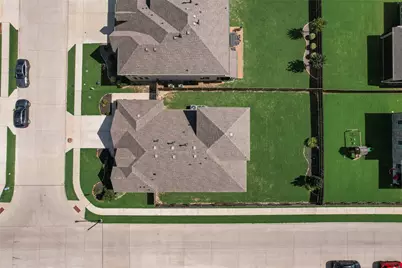 1941 Silverleaf Drive, Glenn Heights, TX 75154 - Photo 2