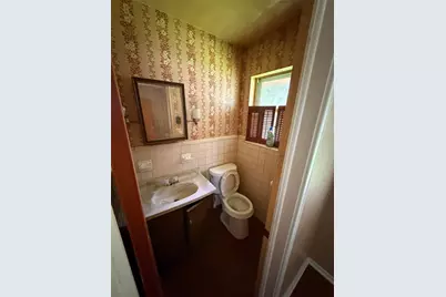 8351 Teresa Drive, Dallas, TX 75217 - Photo 12