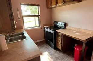 1310 N Mesquite Street N, Goldthwaite, TX 76844 - Photo 16