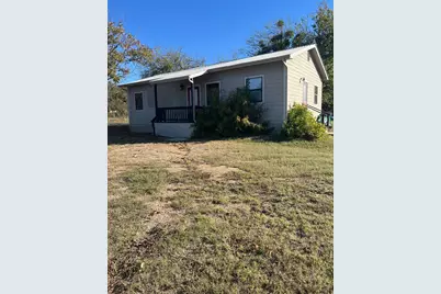 1310 N Mesquite Street N, Goldthwaite, TX 76844 - Photo 2