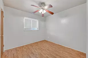 910 Kerry St, Benbrook, TX 76126 - Photo 30