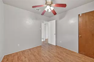 910 Kerry St, Benbrook, TX 76126 - Photo 28