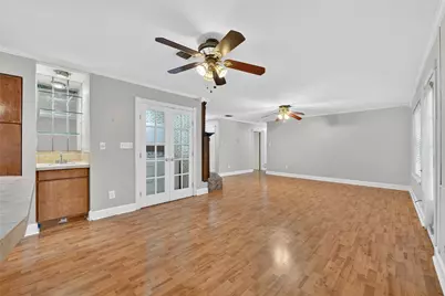 910 Kerry Street, Benbrook, TX 76126 - Photo 10