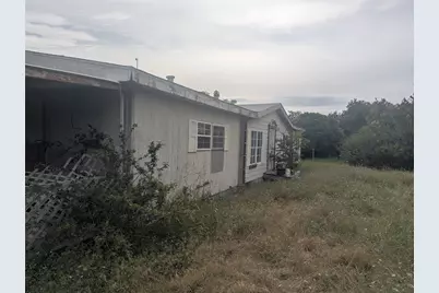 605 W Baker, Hamilton, TX 76531 - Photo 2