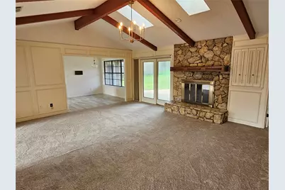1817 Rhinevalley Drive, Arlington, TX 76012 - Photo 4