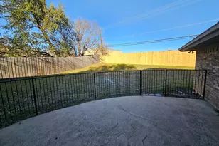 1817 Rhinevalley Dr, Arlington, TX 76012 - Photo 26
