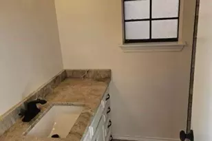 1817 Rhinevalley Dr, Arlington, TX 76012 - Photo 20