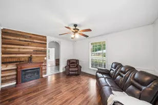 208 Frisco St, Cumby, TX 75433 - Photo 6