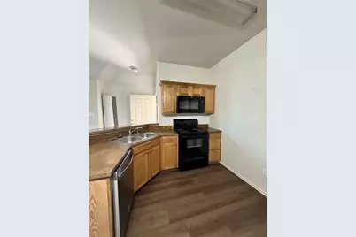 130 Sunburst Court #136, Weatherford, TX 76087 - Photo 2