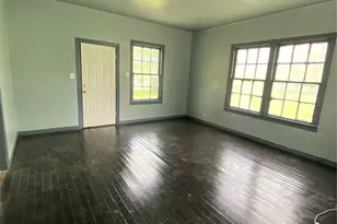 309 E Nelson St, Bowie, TX 76230 - Photo 6