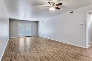 4022 Ridglea Country Club Dr, Fort Worth, TX 76126 - Photo 14
