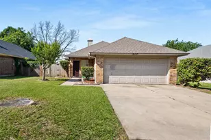 217 N Bugle Dr, Fort Worth, TX 76108 - Photo 2
