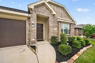 809 Cloverwood Drive, Fort Worth, TX 76036 - Photo 2