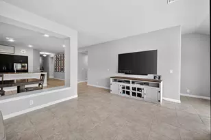 809 Cloverwood Dr, Fort Worth, TX 76036 - Photo 16