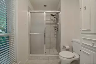 6741 Regalbluff Dr, Dallas, TX 75248 - Photo 20