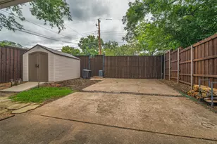 6741 Regalbluff Dr, Dallas, TX 75248 - Photo 32