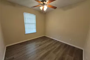 825 Springhill Dr, Burleson, TX 76028 - Photo 12