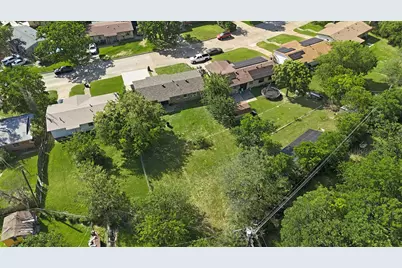 2308 Tanneyhill Lane, Fort Worth, TX 76112 - Photo 26