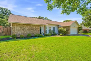1322 Prairie Wind Blvd, Stephenville, TX 76401 - Photo 2