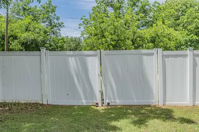 204 S Spring Branch Trail, Springtown, TX 76082 - Photo 36