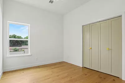 2218 Bombay Avenue, Dallas, TX 75235 - Photo 18