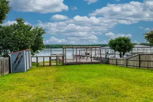1028 W Lake Dr, Weatherford, TX 76087 - Photo 30