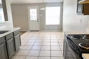 1006 Stockton Dr, Burleson, TX 76028 - Photo 14
