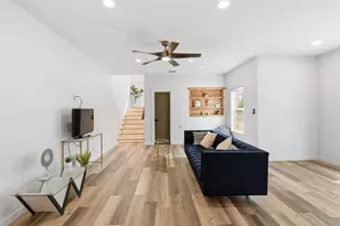 521 York St, Athens, TX 75751 - Photo 12