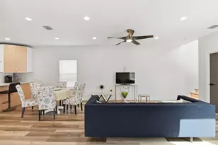 521 York St, Athens, TX 75751 - Photo 10