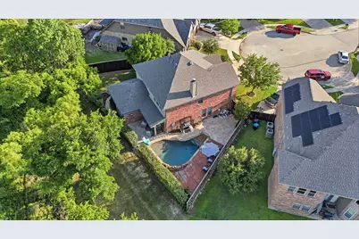 4541 Seventeen Lakes Court, Fort Worth, TX 76262 - Photo 4