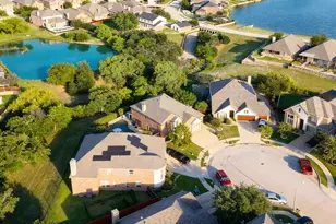 4541 Seventeen Lakes Ct, Fort Worth, TX 76262 - Photo 2
