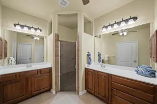 4541 Seventeen Lakes Ct, Fort Worth, TX 76262 - Photo 20
