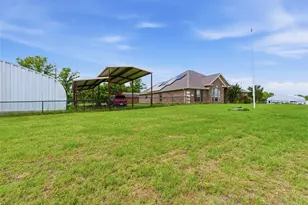 101 Hampton Ln, Springtown, TX 76082 - Photo 10