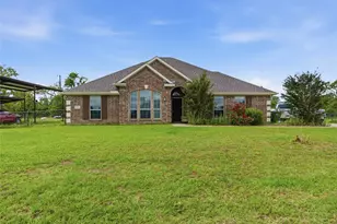 101 Hampton Ln, Springtown, TX 76082 - Photo 8