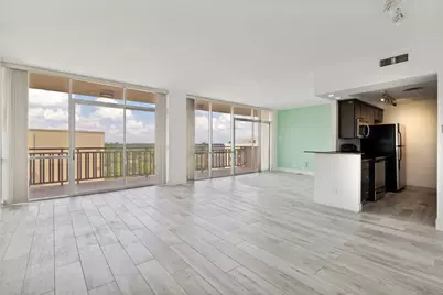 6211 W Northwest Highway #1004, Dallas, TX 75225 - Photo 2