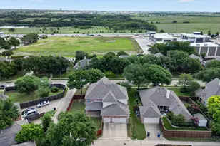 10901 Briar Brook Ln, Frisco, TX 75033 - Photo 30