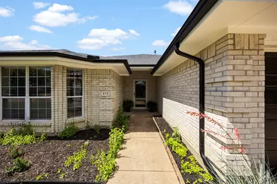 213 Jacob Court, Glenn Heights, TX 75154 - Photo 4